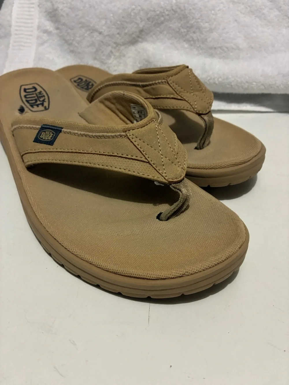 HEYDUDE-Unisex Saddle Sand Sami Thong Slide Sandal Size M10 Comfy High Quality